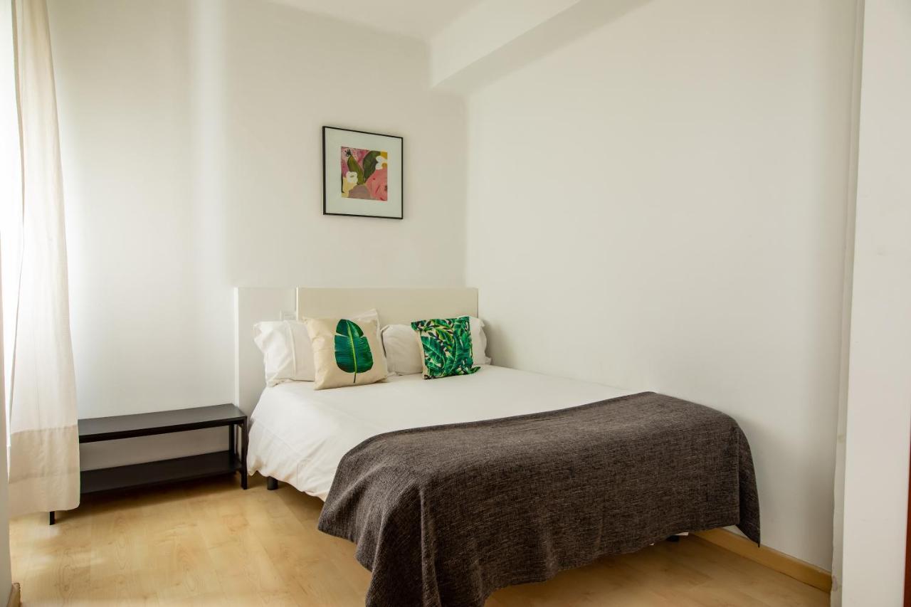 Fun Building Flats By Homeabout Málaga Extérieur photo