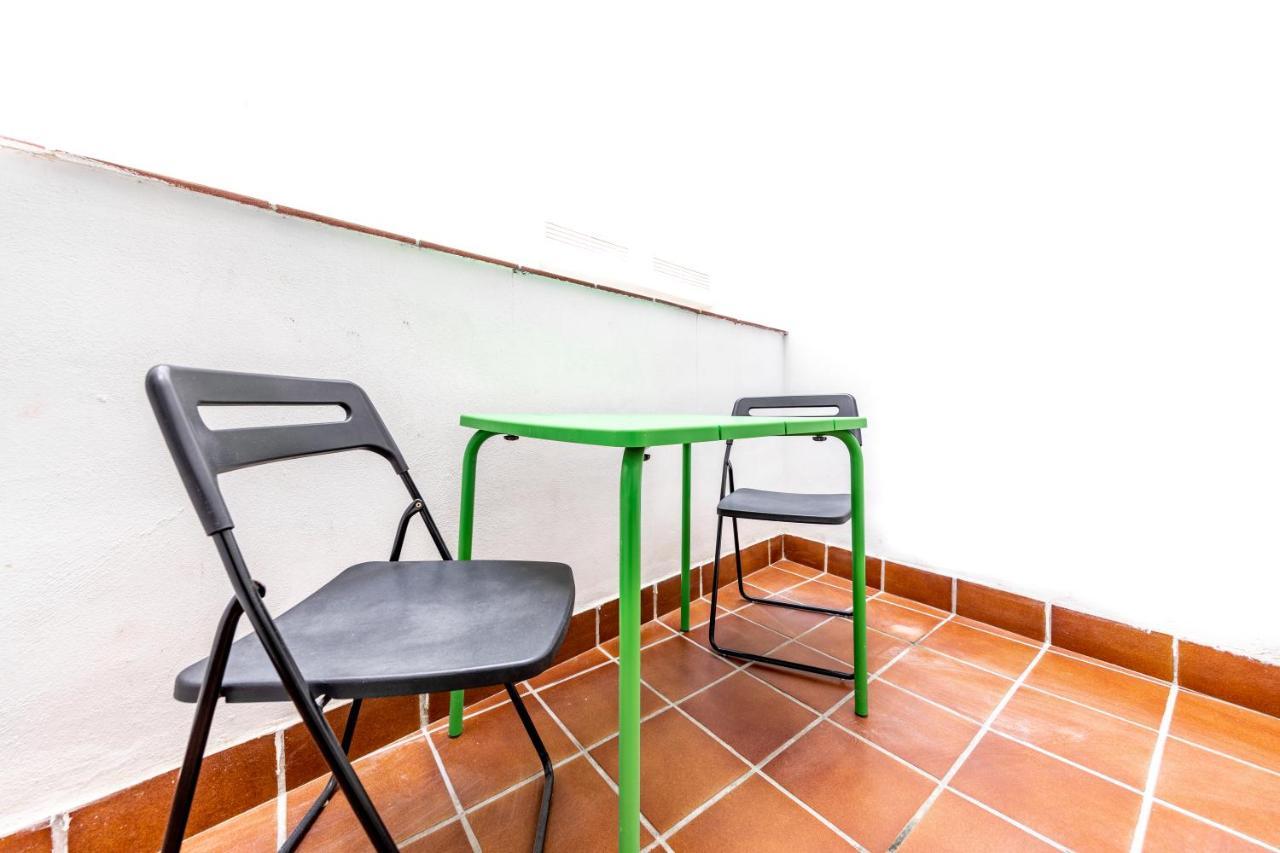 Fun Building Flats By Homeabout Málaga Extérieur photo