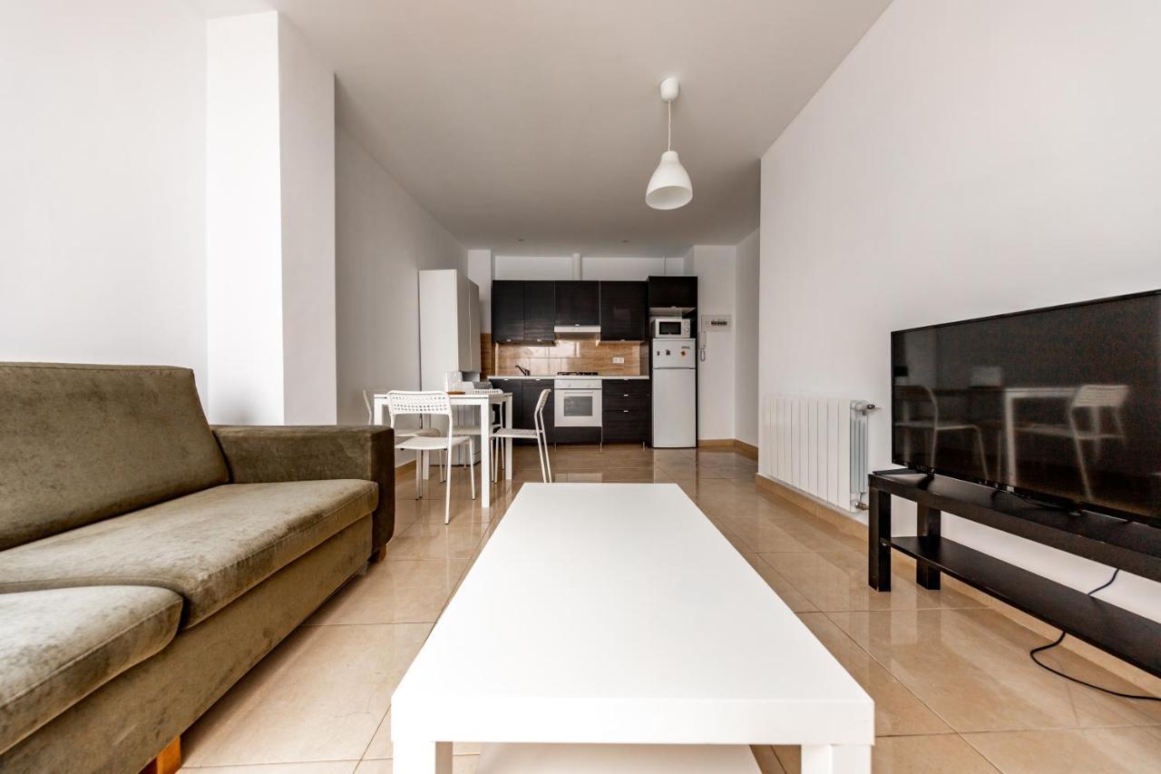 Fun Building Flats By Homeabout Málaga Extérieur photo