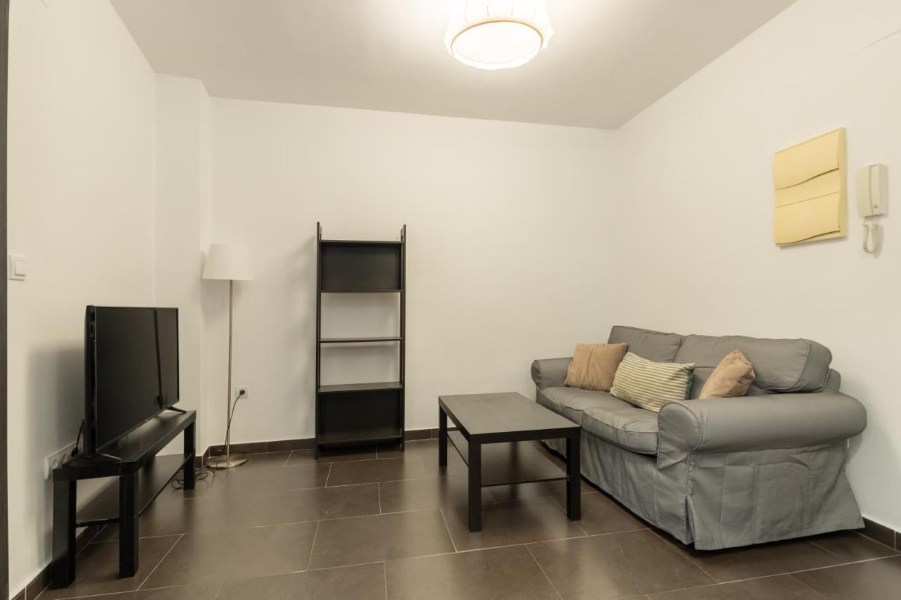 Fun Building Flats By Homeabout Málaga Extérieur photo